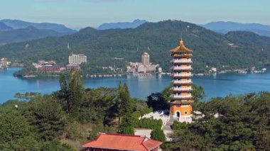 Nantou 'daki Pa Cien Pagoda, Tayvan Pacien pagoda, Güneş Ay Gölü, Nantou, Tayvan