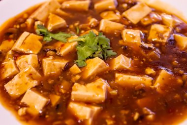 Vejetaryen Mapo tofu
