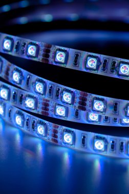 LED şerit rgb ışık, mavi rengi oluşturan kapatın