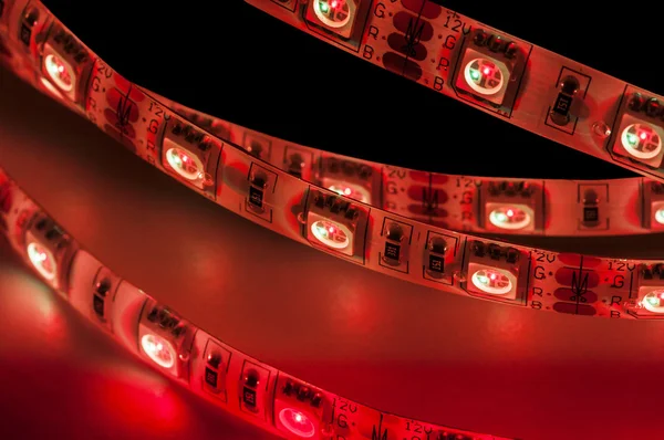 Tira led rgb, color rojo, primer plano —  Fotos de Stock