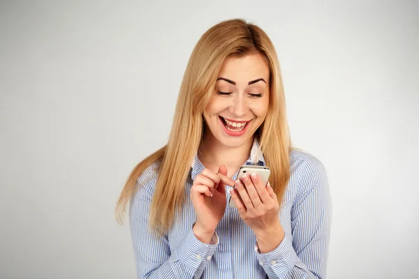 Gezonde meisje in verschillende emoties, met telefoon — Stockfoto