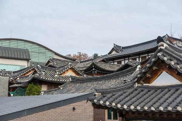 Vista Edifício Tradicional Coreano Cidade Seul — Fotografia de Stock