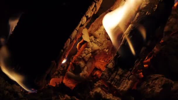 feu dans la cheminée