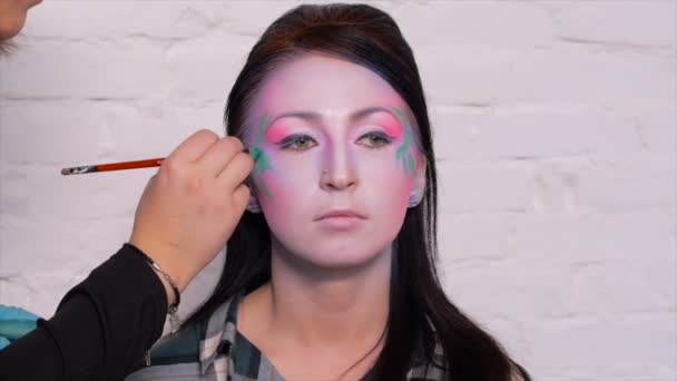 Bodyart lumineux et coloré — Video