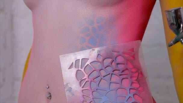 Bright and colorful bodyart — Stock Video