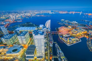 Minato Mirai waterfro, Yokohama Cityscape hava gece görünümü