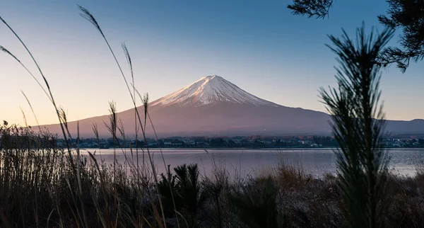 Beauté du Mont Fuji depuis le lac Kawaguchi vue — Photo