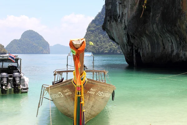 Vacker stor båt i Thailand — Stockfoto