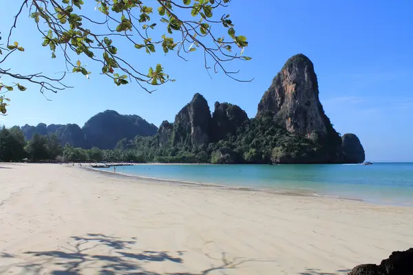 Plaj ve deniz sabah, Tayland.