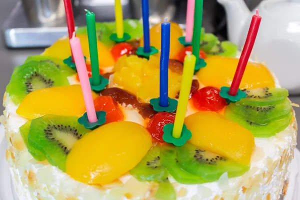 meyveli pasta krema ile