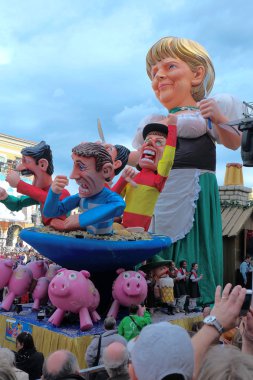Merkel float güzel karnavalında