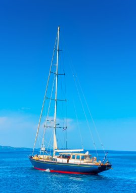 büyük güzel yelkenli yat