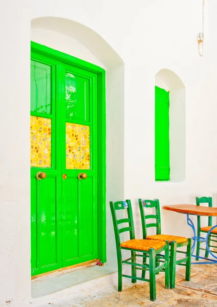 Green colored door — Stock Photo, Image
