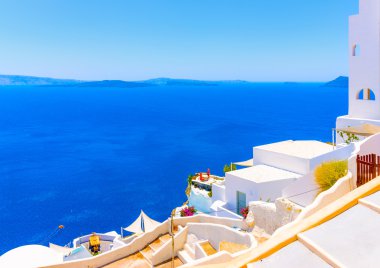 Mavi deniz manzaralı