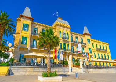 Güzel eski Spetses Island'da bina büyük