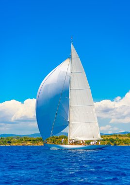 Klasik ahşap yelkenli tekne