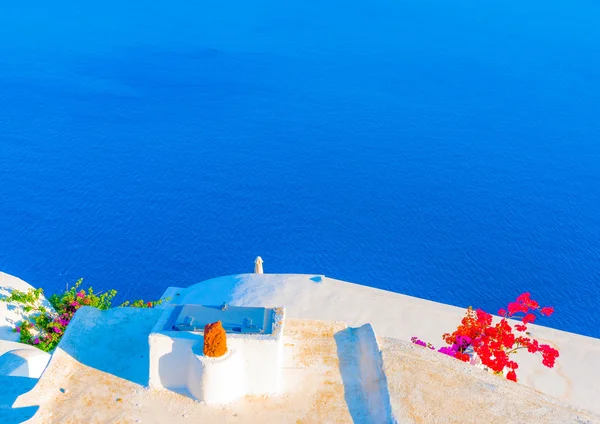 Vista da una terrazza verso il mare — Foto Stock