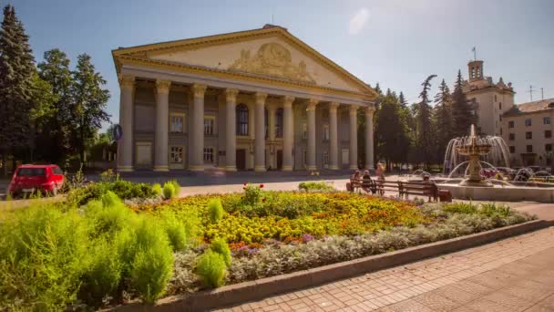 El edificio antiguo, la ciudad de Novosibirsk, Rusia, Time lapse (Hyper Lapse ) — Vídeo de stock