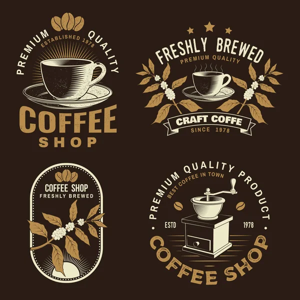 Set Coffe shop logo, badge sjabloon. Vector. Typografie ontwerp met koffiemolen, kopje en tak van koffieboom silhouet. Sjabloon voor menu voor restaurant, café, bar, verpakking — Stockvector