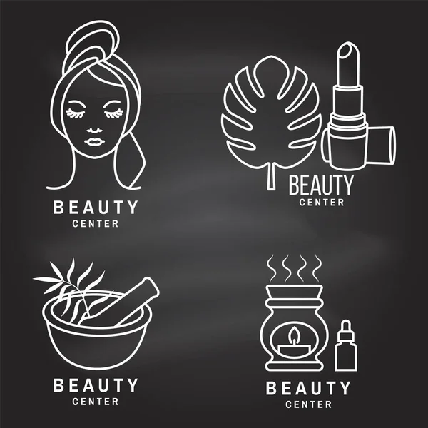 Set med Beauty Center emblem med kvinnligt ansikte, keramiska ljus doft olja lampa, murbruk och mortel, läppstift. Skönhetscenter etikett, bricka, skylt för kosmetika, smycken, skönhet. Linjär trendig stil. Vektor — Stock vektor