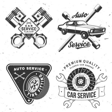 Otomatik servis logosu, amblemler, rozetler ve simgeler. Vektör. Uzman servis araba tamir merkezi, ingiliz anahtarı, araç debriyajı, otomobil gereçleri silueti pistonları olan restorasyon ve araba kulübü için.