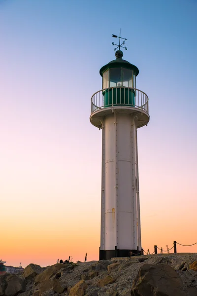 夕陽の灯台 — ストック写真