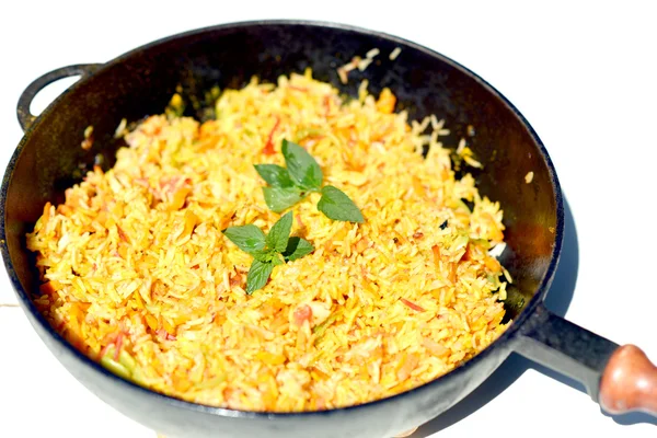 Lecker duftendes Pilaf. — Stockfoto