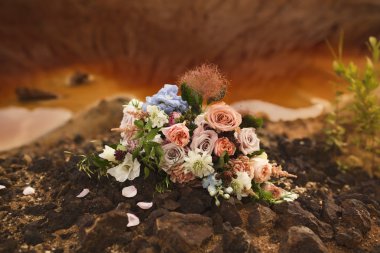 gelin düğün çiçekleri