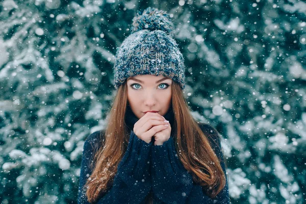 Weihnachten Porträt der schönen Mädchen — Stockfoto