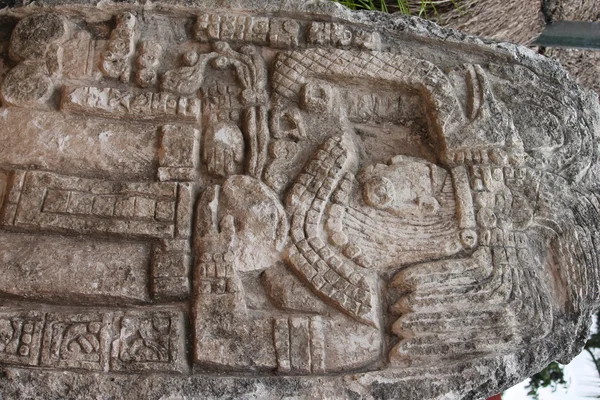 Escultura em pedra maia velha — Fotografia de Stock