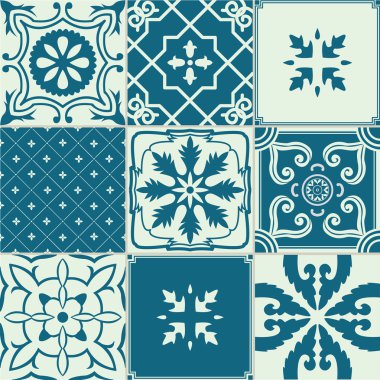 9 süslü fayans kümesi.