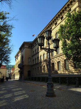 Letonya, Riga. Letonya 'dan Seim. Letonya parlamentosunun çalıştığı eski Riga 'da bir bina..
