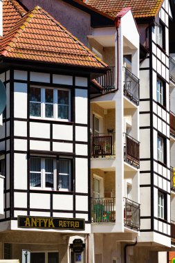 Yarı ahşap inşaat ev.