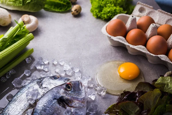 Rohkost Zutaten Für Schmackhafte Und Gesunde Lebensmittel Frischer Dorado Fisch — Stockfoto