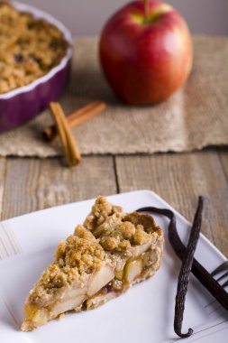 Elmalı pasta kek ile.