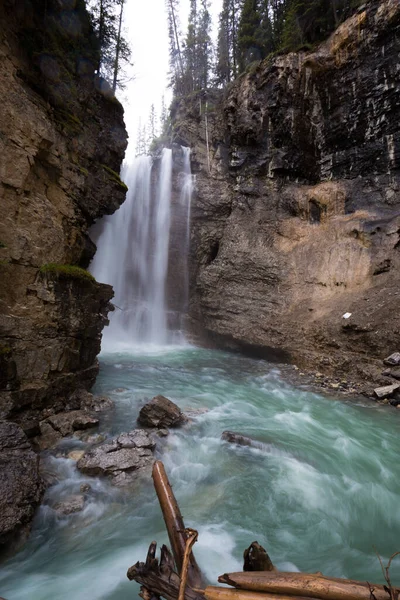 Johnston Canyon Waterfalls Alberta Canadá —  Fotos de Stock