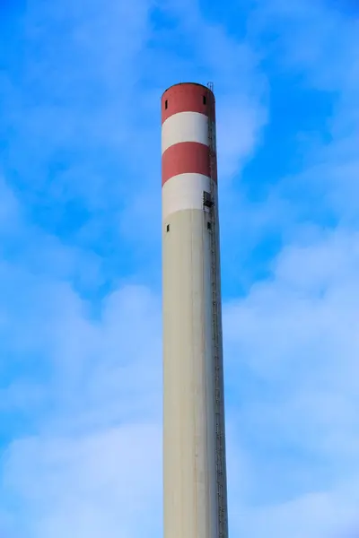 Tall white and red chimney — Stock Photo, Image