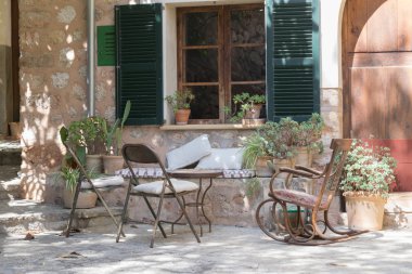 Gölgede rahat köşe