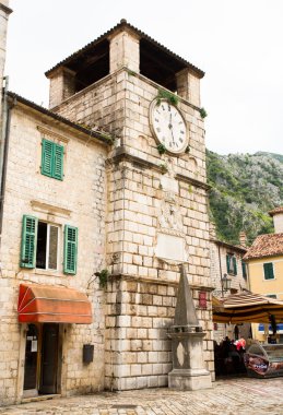 Kotor Ortaçağ Saat Kulesi