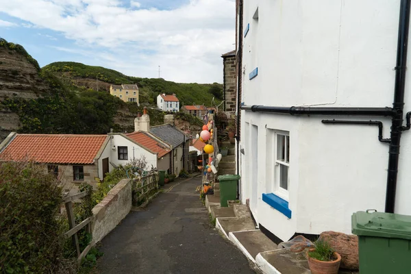 Kuzey Yorkshire Daki Yan Sokaklar Staithes Manzarası — Stok fotoğraf