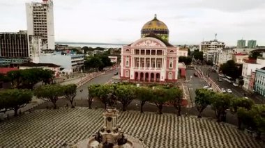 Amazon Tiyatrosu Manaus Amazonas Brezilya 'da. Ünlü Bina Kulesi Ofisleri. Altyapı Skyline Metropolitan İnanılmaz. Şehir manzarası Metropolitan İş Merkezi İşletmeleri. Yüksek kalite 4k görüntü