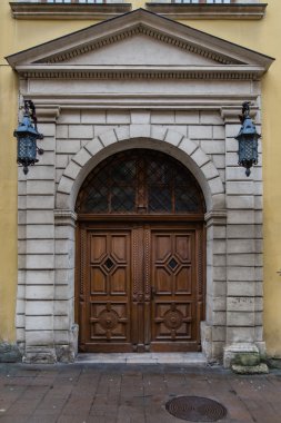 Paris eski kapı