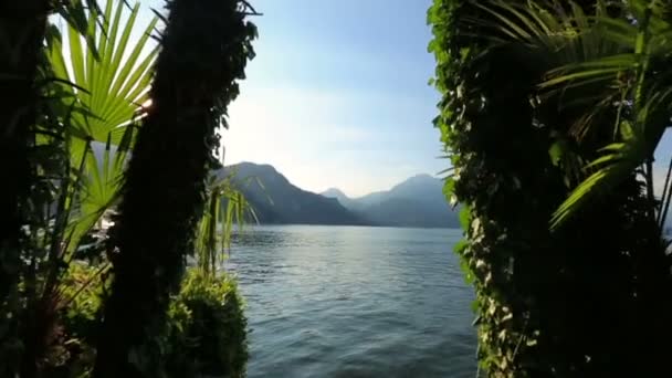 Paradicsom a hajnal a Comói-tó Olaszországban. Mennyország a földön. — Stock videók