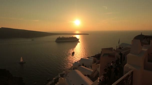 息をのむ夕焼けの時間経過のサントリーニ島、ギリシャ — ストック動画