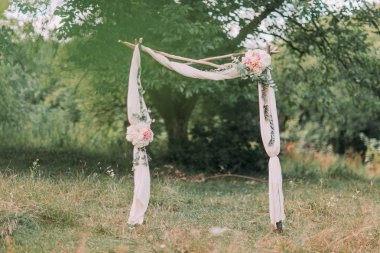 Kemer Park'ta bir düğün töreni için tanzimi ile