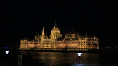 Budapeşte'de gece Castle