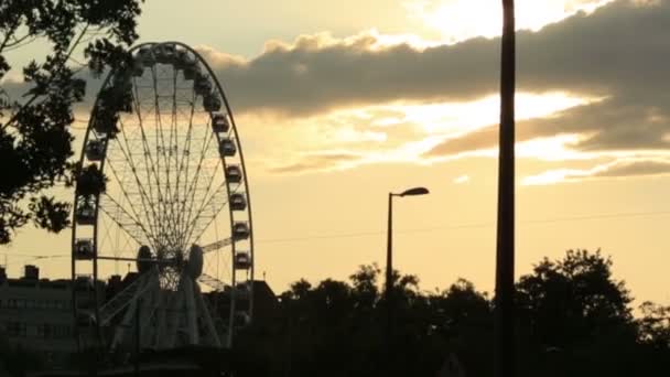 Ferris wheel kväll — Stockvideo