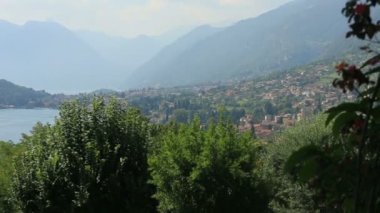 İtalya şehir Como peyzaj göl havadan görünümü