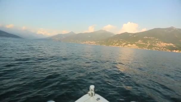 Båttur på Lake Como — Stockvideo