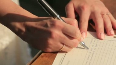 Lady Signiture Close Up olun